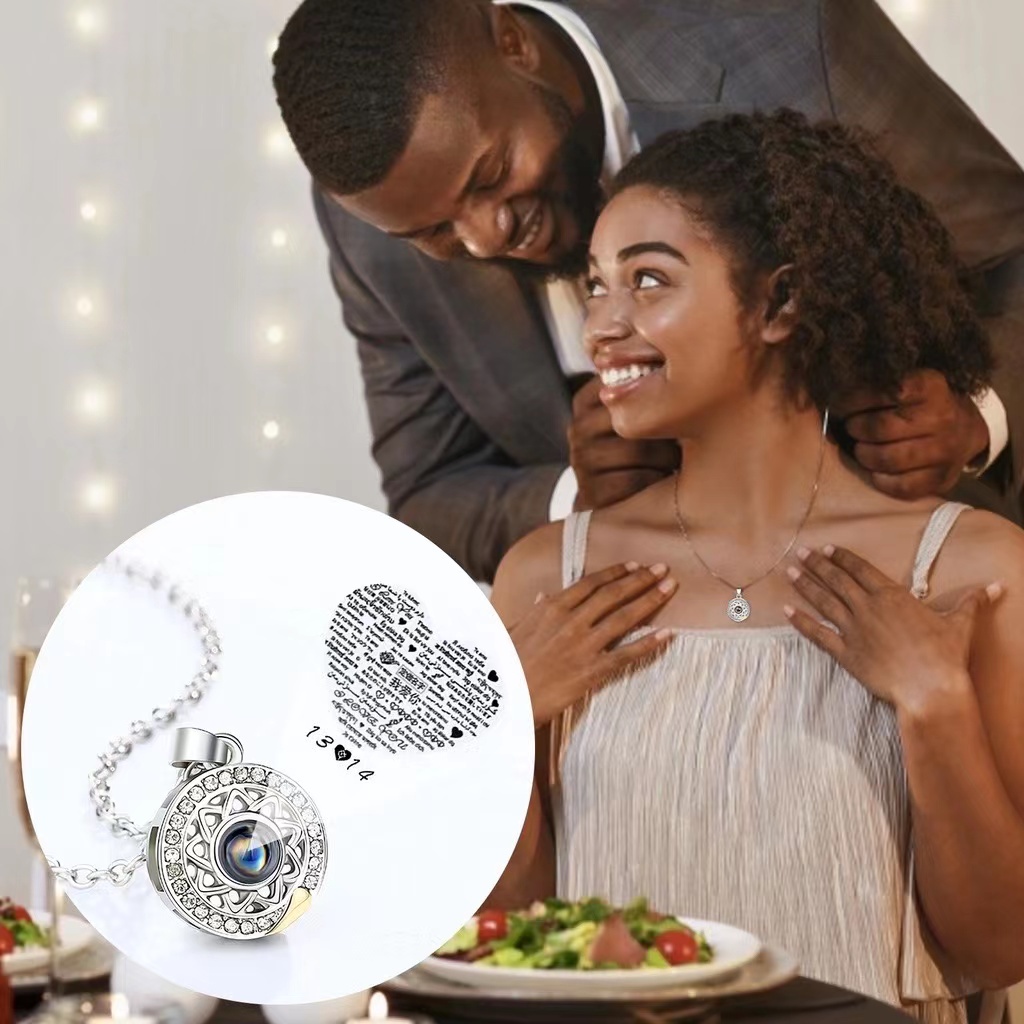 Bộ 2 Vòng cổ Nam Châm Hình Mặt Trăng/Ngôi Sao/Mặt Trăng 100 Ngôn Ngữ Cho Cặp Đôi