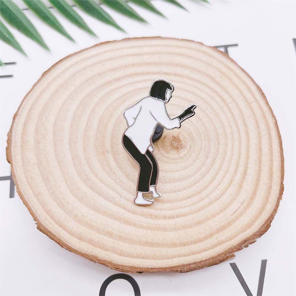 Huy Hiệu Cài Áo Hình Cô Gái Vui Nhộn Dành Cho Bé