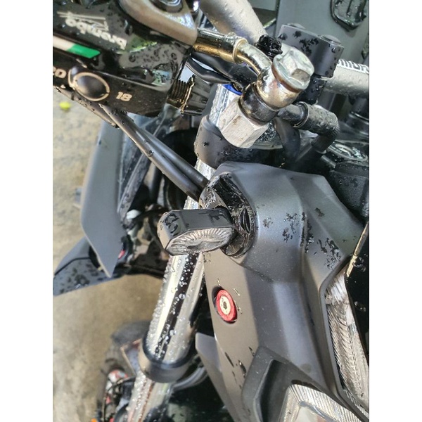 Đèn xi nhan Spirit Beast M1 nhỏ nhưng siêu sáng.