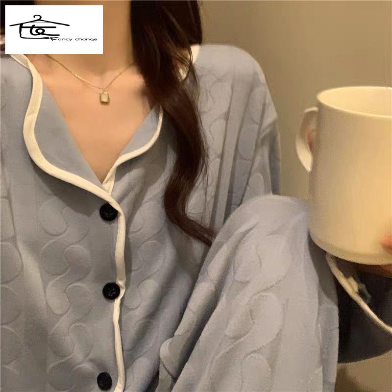 Áo Sơ Mi Lụa Lạnh Tay Dài Cổ Bẻ Viền Lượn Sóng Màu Xanh Dương Lì Mát Mẻ Bán Chạy-S