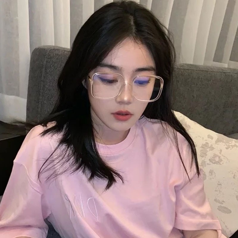 Mắt Kính Gọng Lớn Phong Cách Thời Trang Hàn Quốc