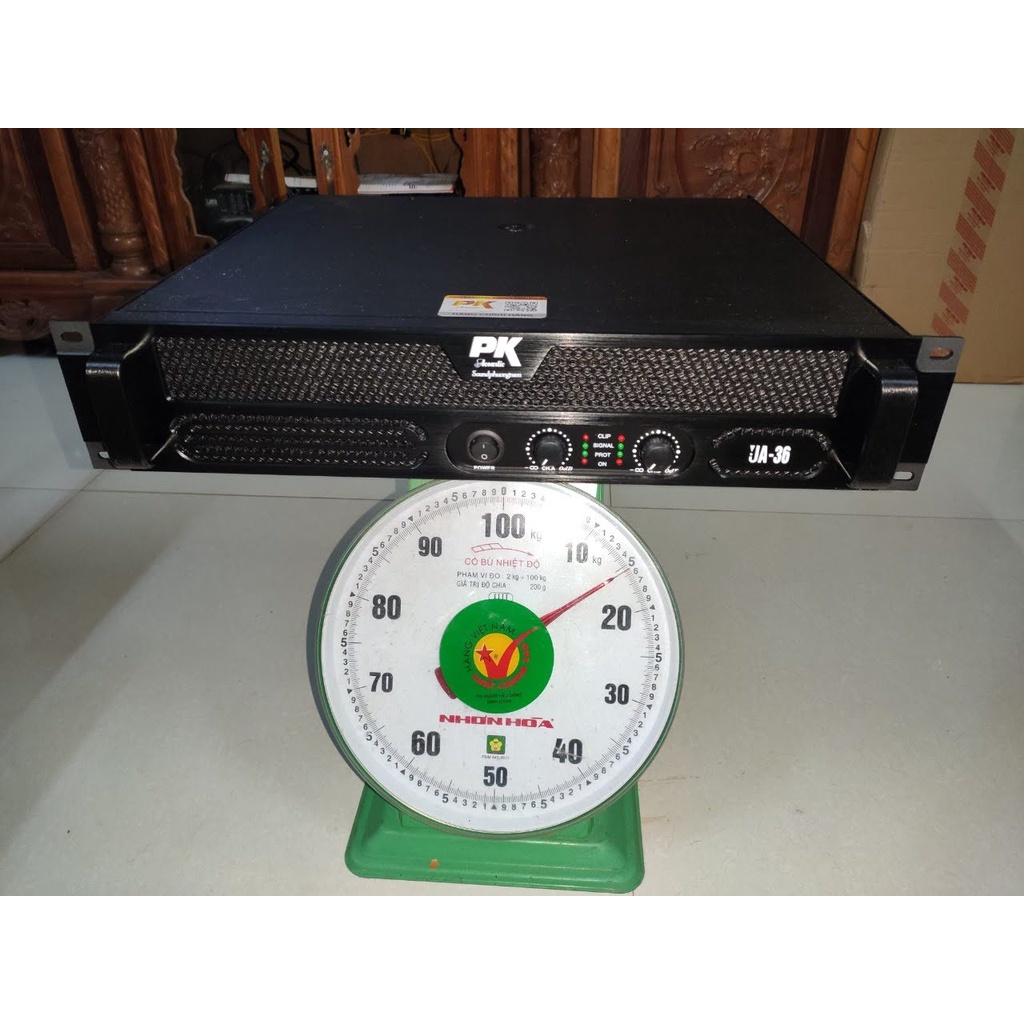 Đẩy công suất JA 36 hãng PK acoustic, 36 sò, nguồn xuyến đồng. 8 tụ lọc, 2200W, chất lượng cao, mạnh mẽ.