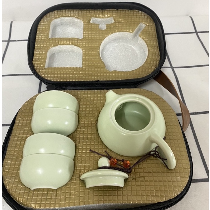 Bộ ấm trà tử sa có 4 chén và hộp chuyên dùng xách tay đi du lịch dã ngoại cắm trại -Billba camping