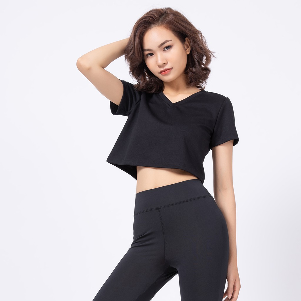 Áo thun tay ngắn nữ DELTA RTS006W phom dáng croptop cơ bản, cổ tim và thun trơn đơn giản