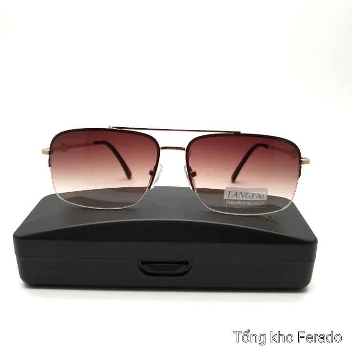 Mắt kính vuông thời trang cá tính