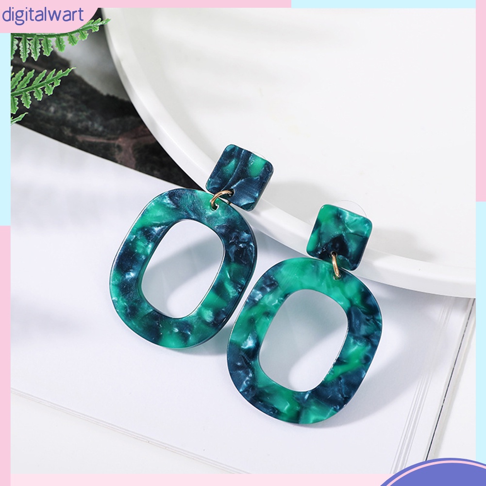 Khuyên tai dáng tròn rỗng phong cách thời trang cho nữ