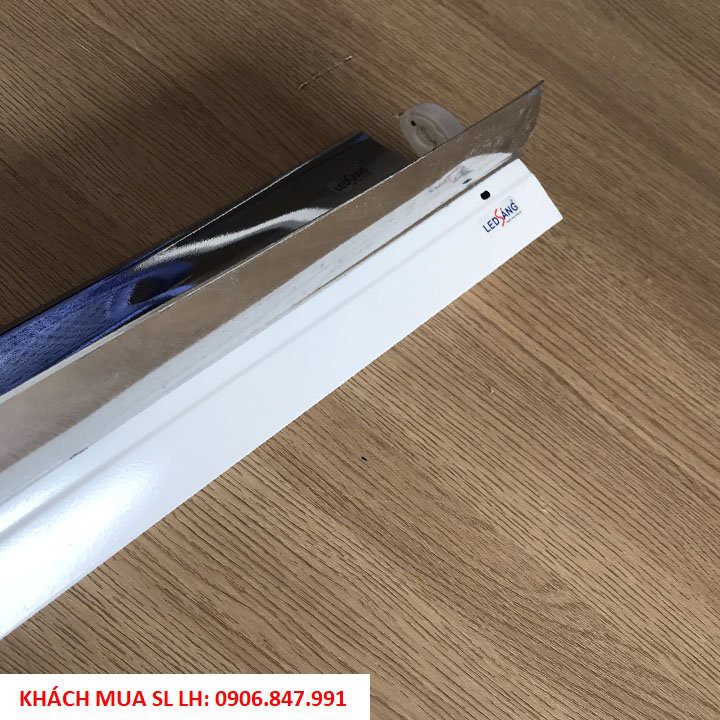 Máng đèn led 1.2m inox đơn có chóa phản quang