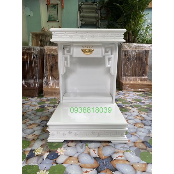 Bàn thờ ông địa thần tài