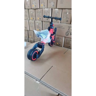 Xe thăng bằng có bàn đạp -3 bánh,xe chòi chân cho bé