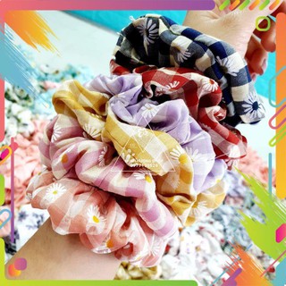 Cột Tóc Crunchies Kẻ Caro Hoa Cúc