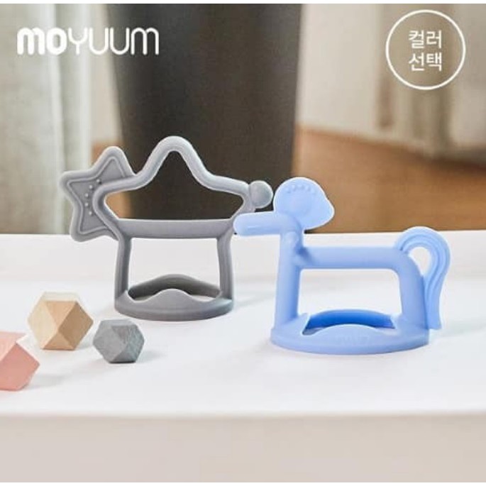 Gặm nướu silicone Moyuum nội địa Hàn Quốc