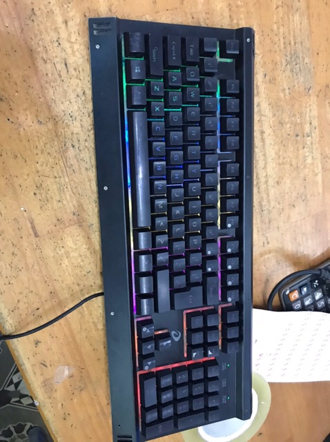 Phím giả cơ chơi game ngon lành có đèn led