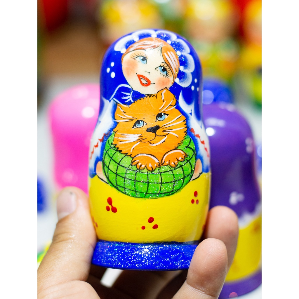 (CÓ VIDEO CỰC DỄ THƯƠNG) BỘ BÚP BÊ NGA MATRYOSHKA 5 LỚP HOA VĂN &quot;MISA ÔM MÈO&quot; CỰC ĐẸP VÀ ĐỘC ĐÁO QUÀ TẶNG ĐẸP CHO BÉ