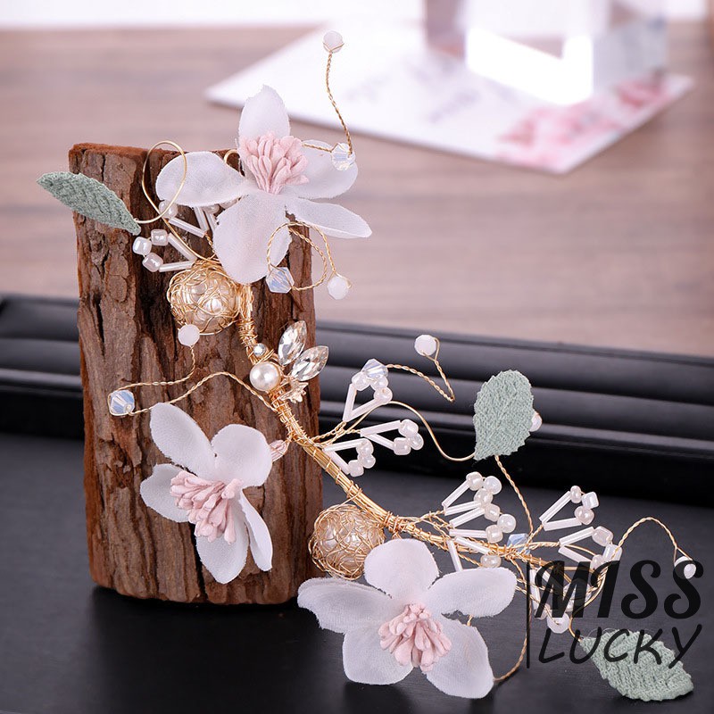 Set vòng hoa và đôi khuyên tai phong cách Hàn Quốc thanh tú cho bé
