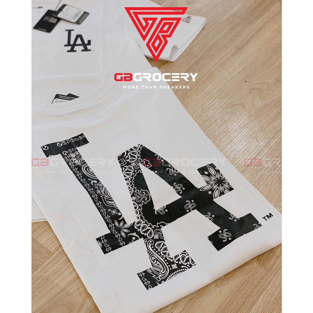 Áo thun New Era Paisley Logo LA - Ảnh thật shop chụp
