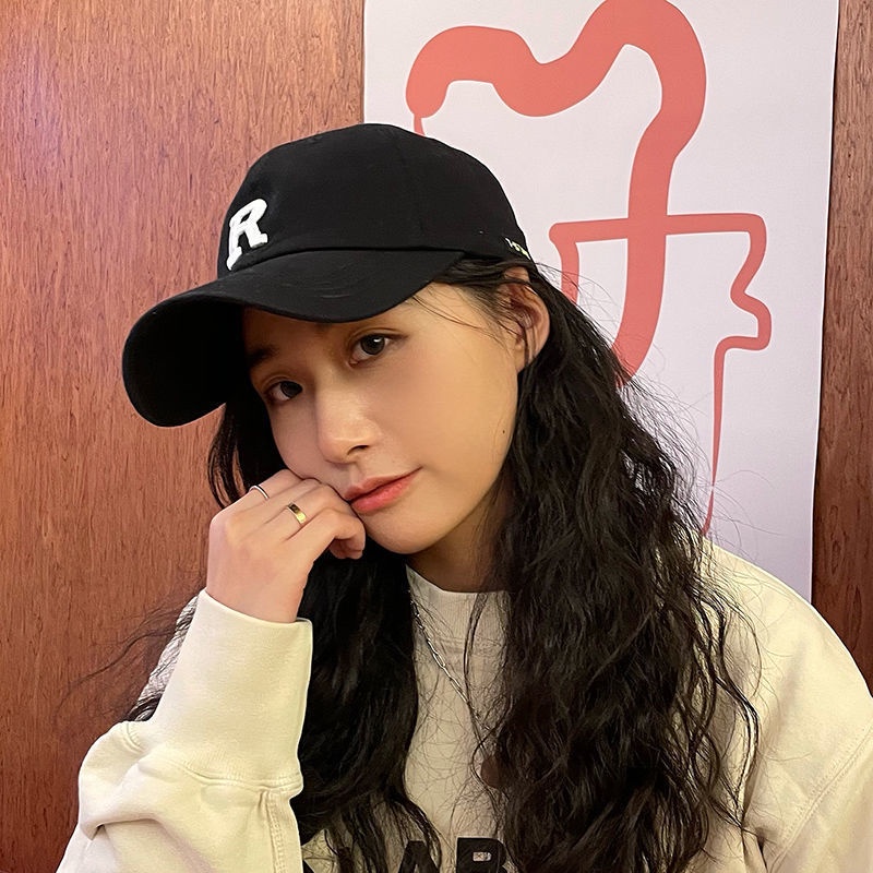 Mũ Lưỡi Trai Màu Nâu Thêu Chữ Thời Trang Thu Đông Xinh Xắn Cho Nữ