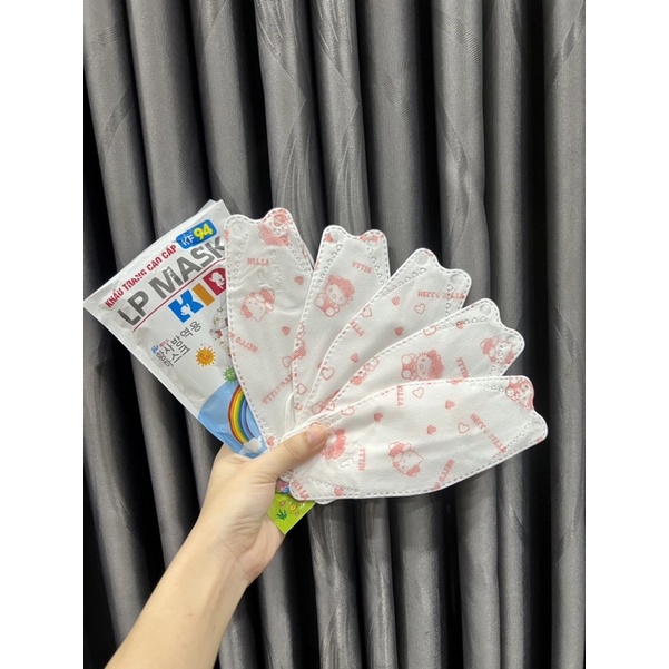 COMBO 100c KHẨU TRANG KF94( BÉ DƯỚI 8T)
