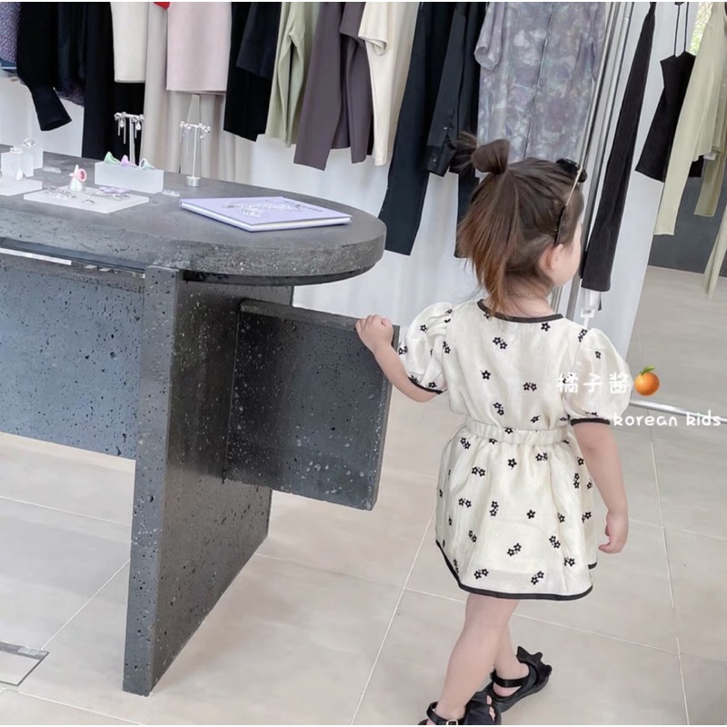 Sét váy thiết kế chạy viền cổ đen sang chảnh cho bé gái từ 10-24kg💋