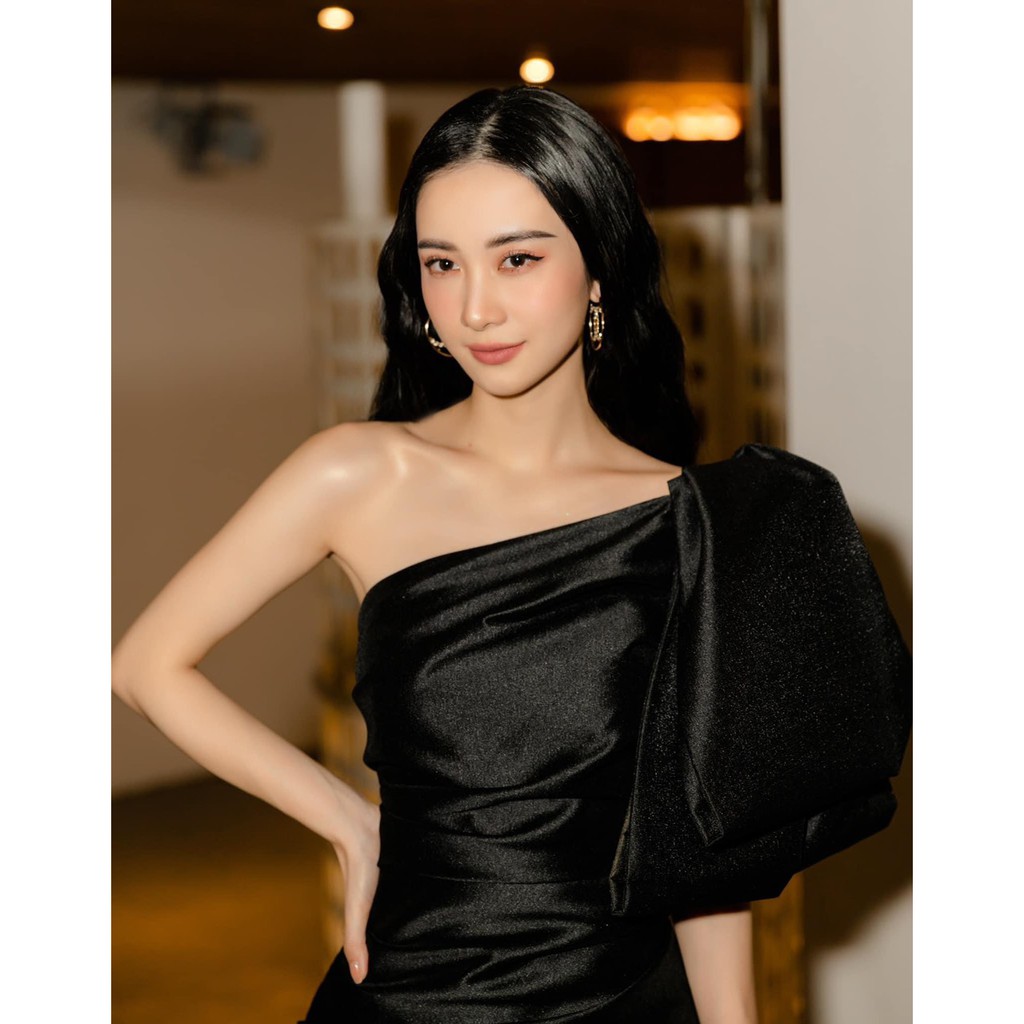 ĐẦM ÔM BODY LỆCH VAI PHỐI NƠ (HÀNG CAO CẤP)
