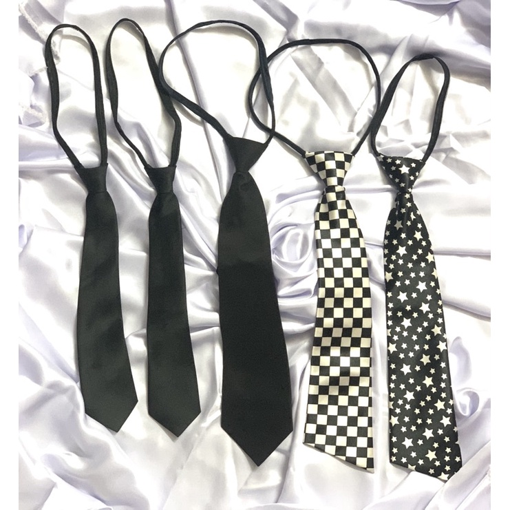 Cà vạt tự động thắt nam nữ trẻ em người lớn các màu sắc đen, ca rô, ngôi sao đen trắng.