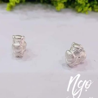 Charm 12 con giáp bạc nguyên chất ( tặng chỉ đỏ)_ Van jw