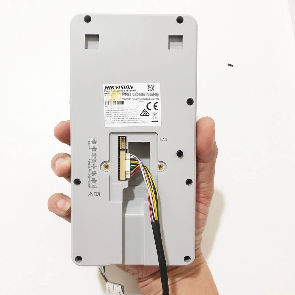 Máy chấm công nhận diện khuôn mặt Hikvision DS-K1T342MFWX, kết nối wifi