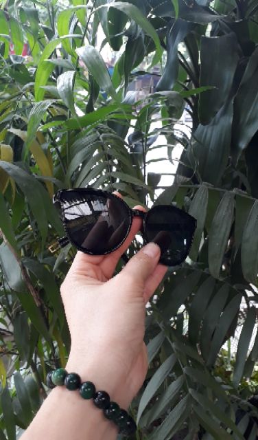 Kính v tây đen | BigBuy360 - bigbuy360.vn