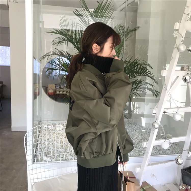 ÁO KHOÁC BOMBER IN TEXT SAU K259 - OVAN.VN | BigBuy360 - bigbuy360.vn