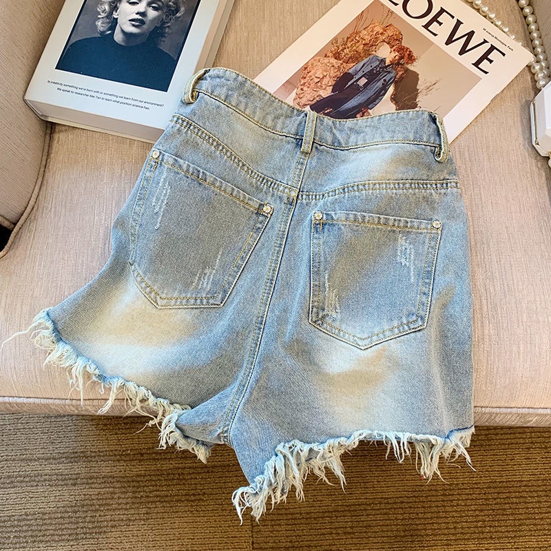 Quần Short Denim Nữ Thêu Hoa Mới