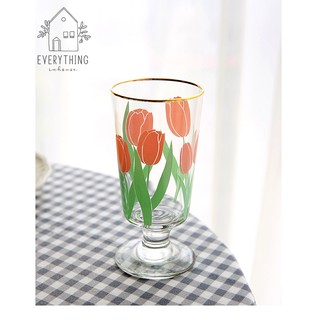Ly thủy tinh thân cao retro cúc họa mi, hoa tulip