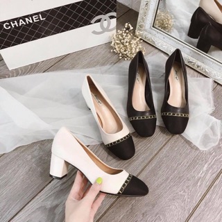 Giày gót vuông đen be mũi captoe