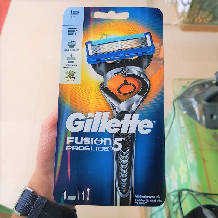 Dao Cạo Gillette Fusion ProGlide  5 Lưỡi ( 1 CÁN + 2 LƯỠI )