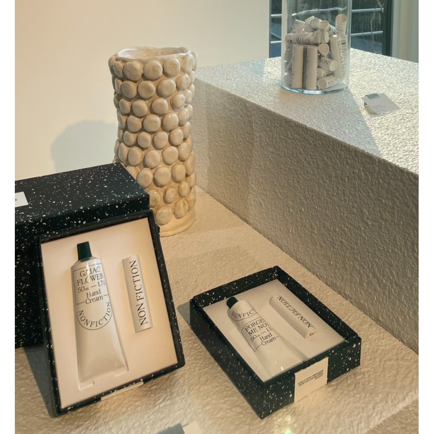 Bộ đôi Kem Dưỡng Da Tay Và Dưỡng Môi NONFICTION HAND & LIP CARE DUO 50ml / 3.5G