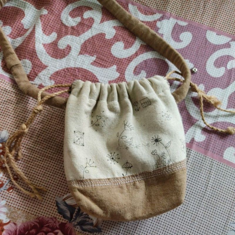 Túi Dây Rút Nhỏ Xinh Đeo Chéo Handmade Vải Linen Thô - Tặng kèm Túi nhỏ đựng tiền