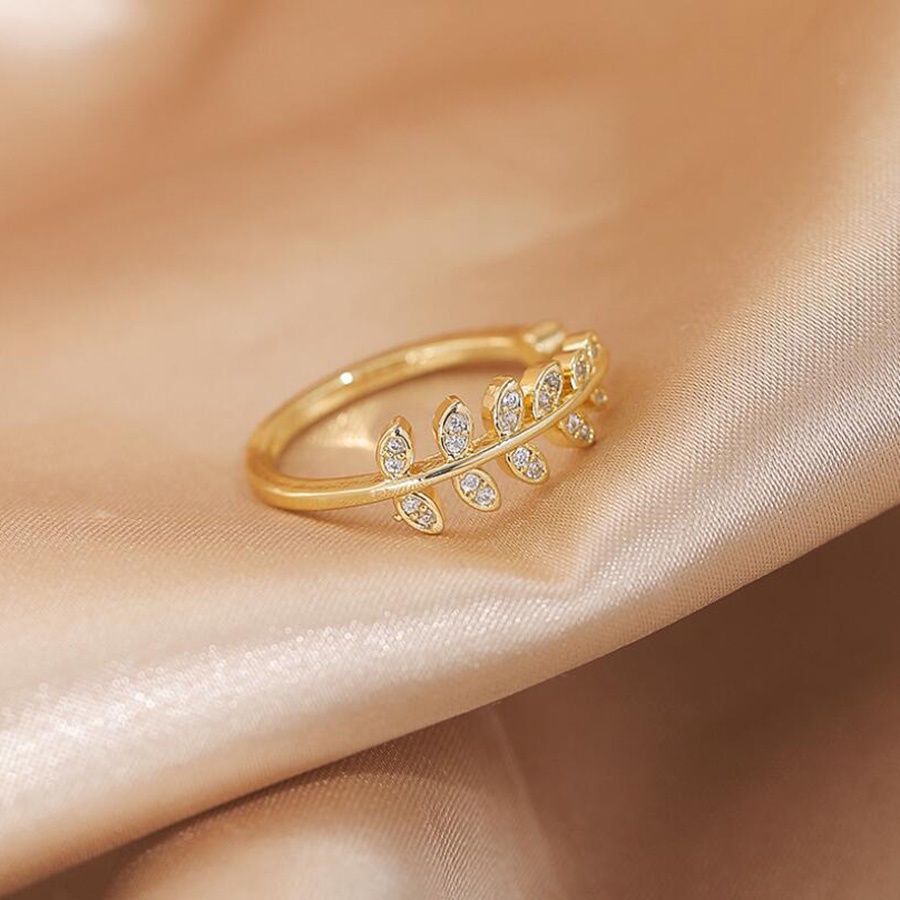 Nhẫn Cưới Bằng Thép Titan Mạ Vàng Đính Đá Zircon Thời Trang Cho Nữ