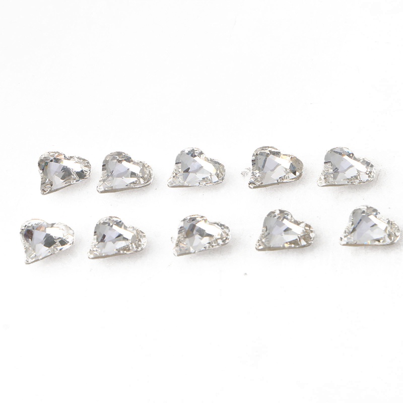 Set 10 Phụ Kiện Trang Trí Móng Tay Hình Trái Tim Đính Đá Xinh Xắn