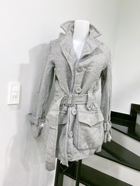 Áo khoát dạ dáng ngắn màu xám cột eo