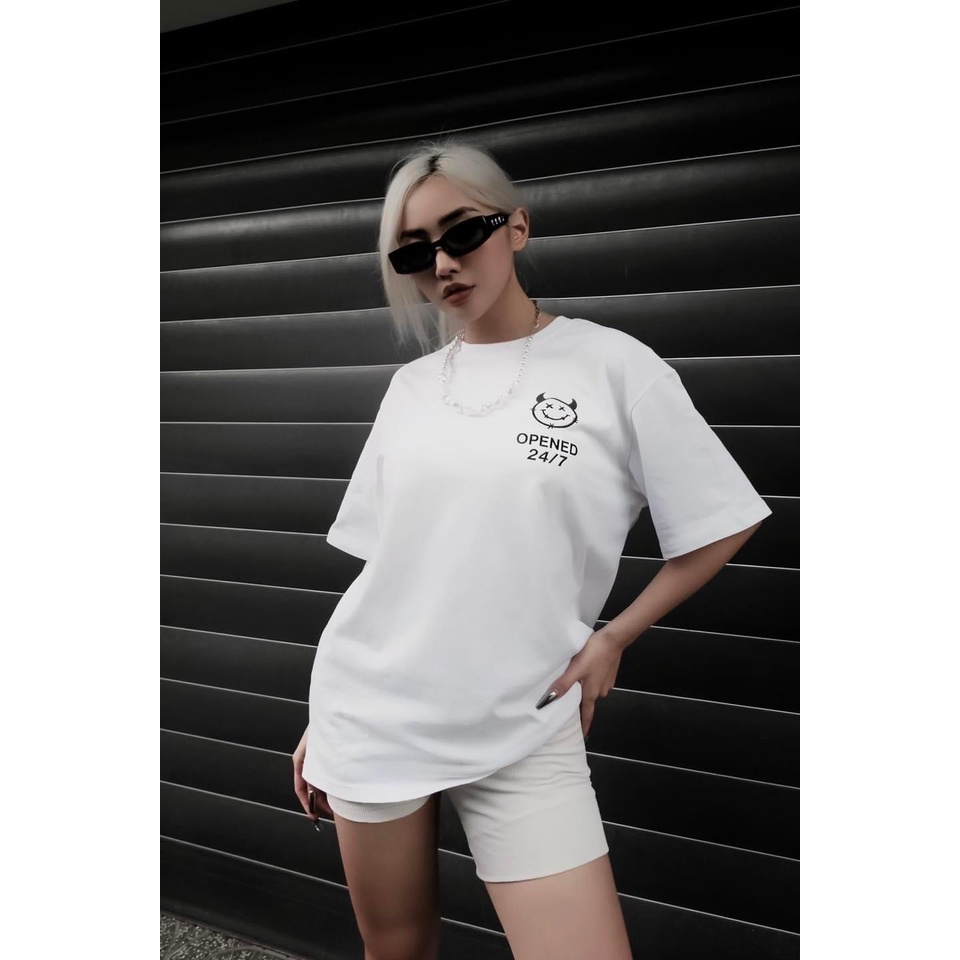 Áo thun form rộng unisex OPEND 24/7 GODMOTHER