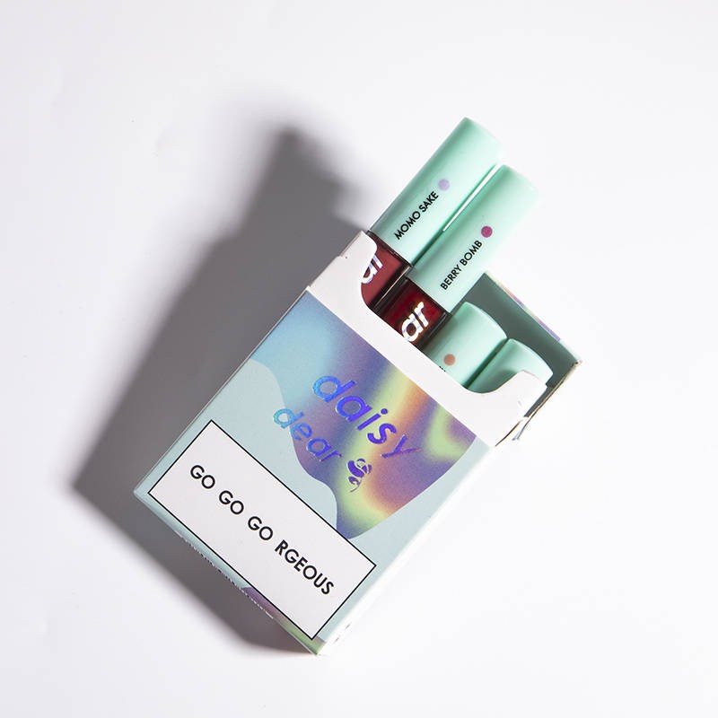 [Hàng mới về] Bộ 4 son môi DAISY DEAR chất lượng cao thiết kế vỏ hình thuốc lá độc đáo