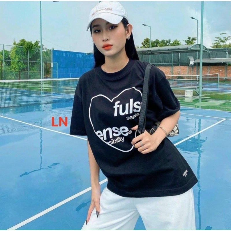 Sét áo logo cá và trái tim+quần kaki trắng