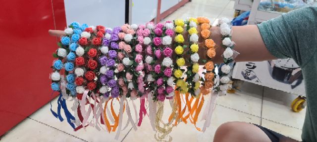 Vòng hoa đội đầu chụp ảnh kỉ yếu loại 10 bông, 20 bông đủ màu