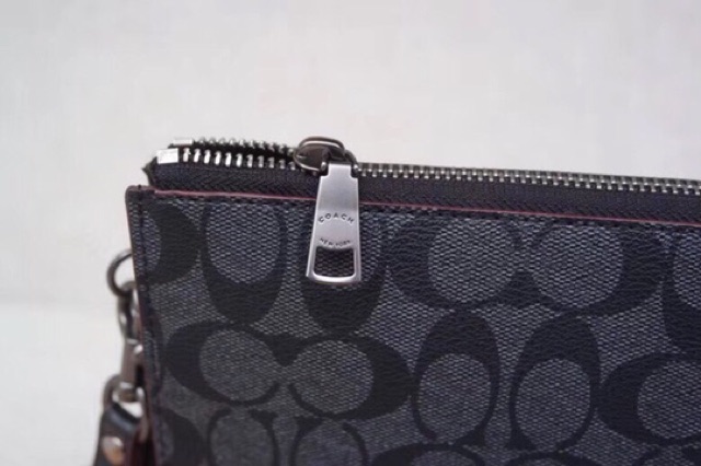 TÚI CLUTCH COACH FOR MEN F73148