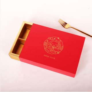 Hộp giấy đựng bánh kẹo - Mèo Good luck