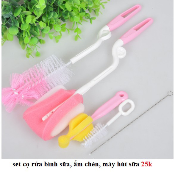 Set 4 Dụng Cụ Cọ Rửa Bình Sữa Và Cốc Chén