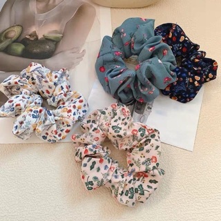 Cột tóc Scrunchies hoa tulip