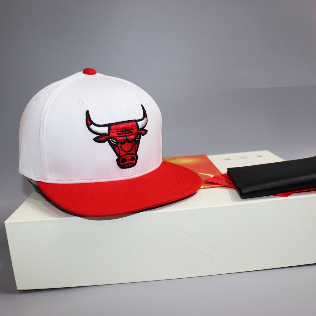 Nón Snapback Bulls Chicago Trắng Kết Đỏ 2022 Bulls011.