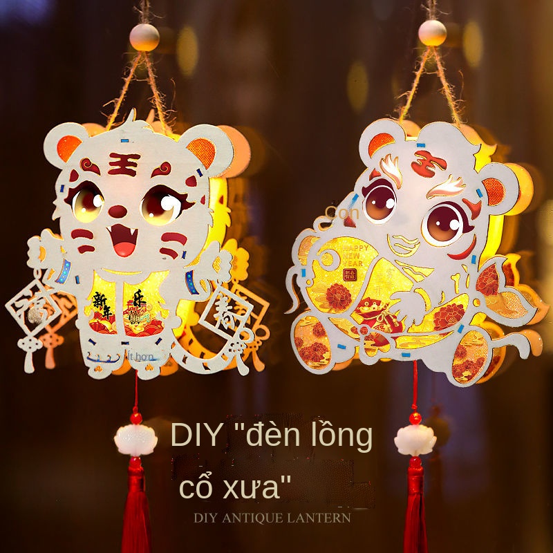 Tết Mậu Dần Âm lịch Bằng gỗ Đồ trang trí đèn lồng đỏ Tự làm Mẫu giáo 2022 Lễ hội mùa xuân Ngày Thiếu nhi