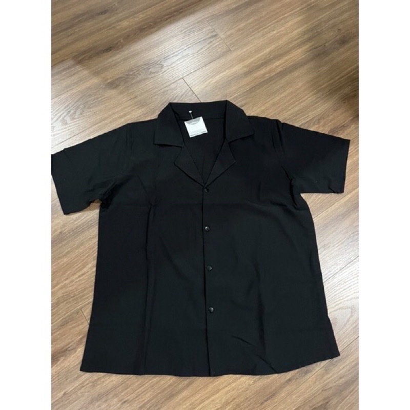 Áo sơ mi cổ vest màu đen   thanh lý 2hand