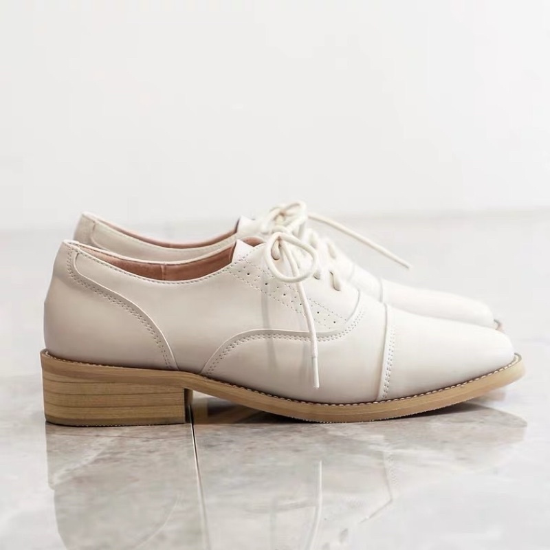 Giày oxford mũi vuông vintage