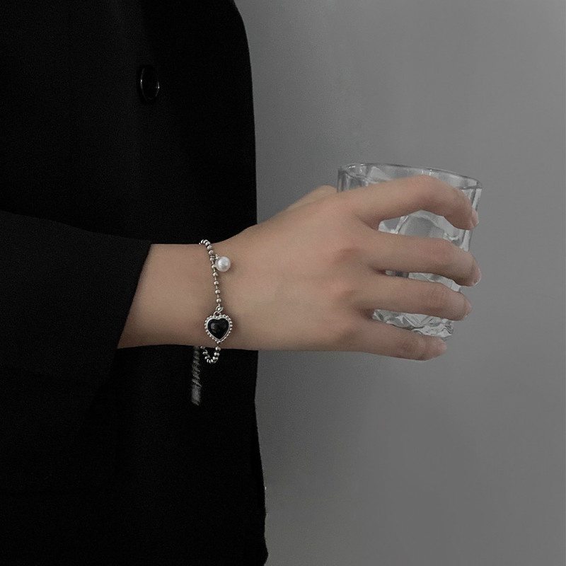 Vòng Đeo Tay Bằng Thép Titan Màu Đen Đính Ngọc Trai  191187Đồng Hồ Đeo Tay Phong Cách Hàn Quốc Cổ Điển Sang Trọng